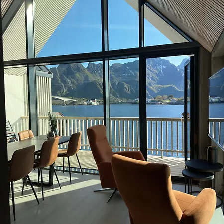 Cornerview * Henningsvær